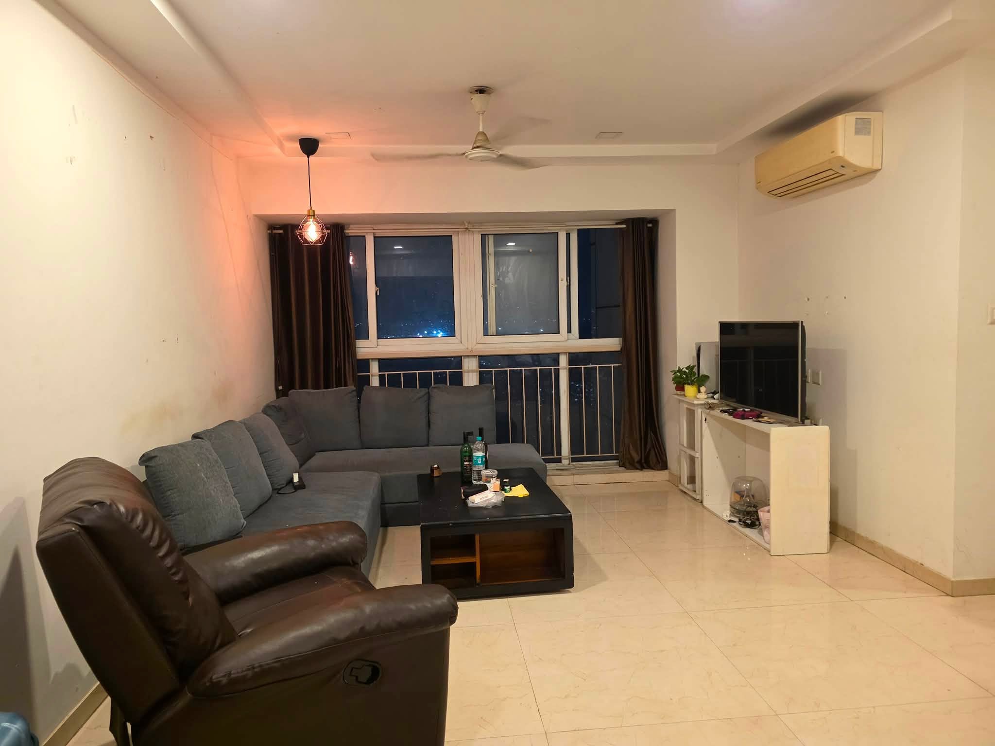 Chill Male Flatmate Wanted in 3BHK, Ruparel Ariana, Parel