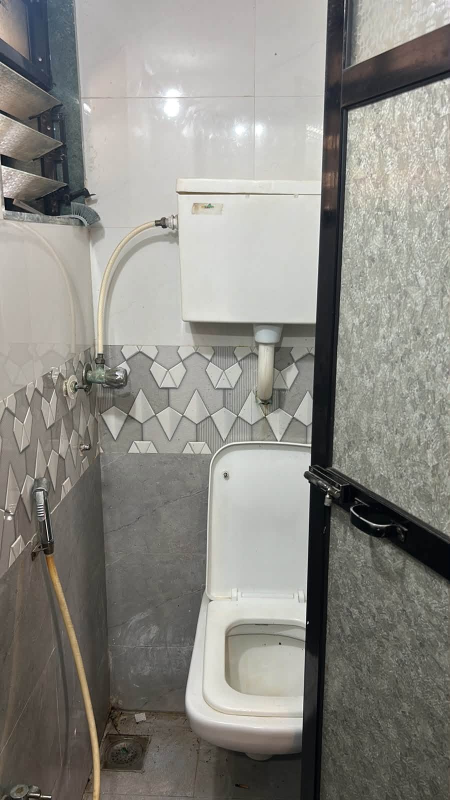 1 BHK flat in Ekta Nagar, Malad West - photo 3