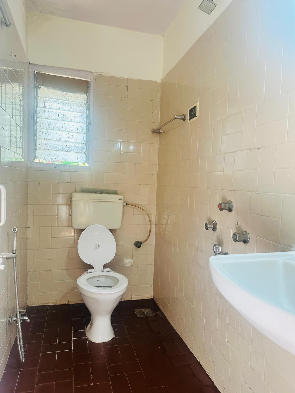 Looking for female flatmate in 2BHK — photo 2