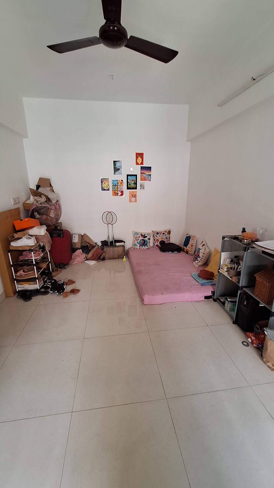 Single occupancy master bedroom in Malad East — photo 3