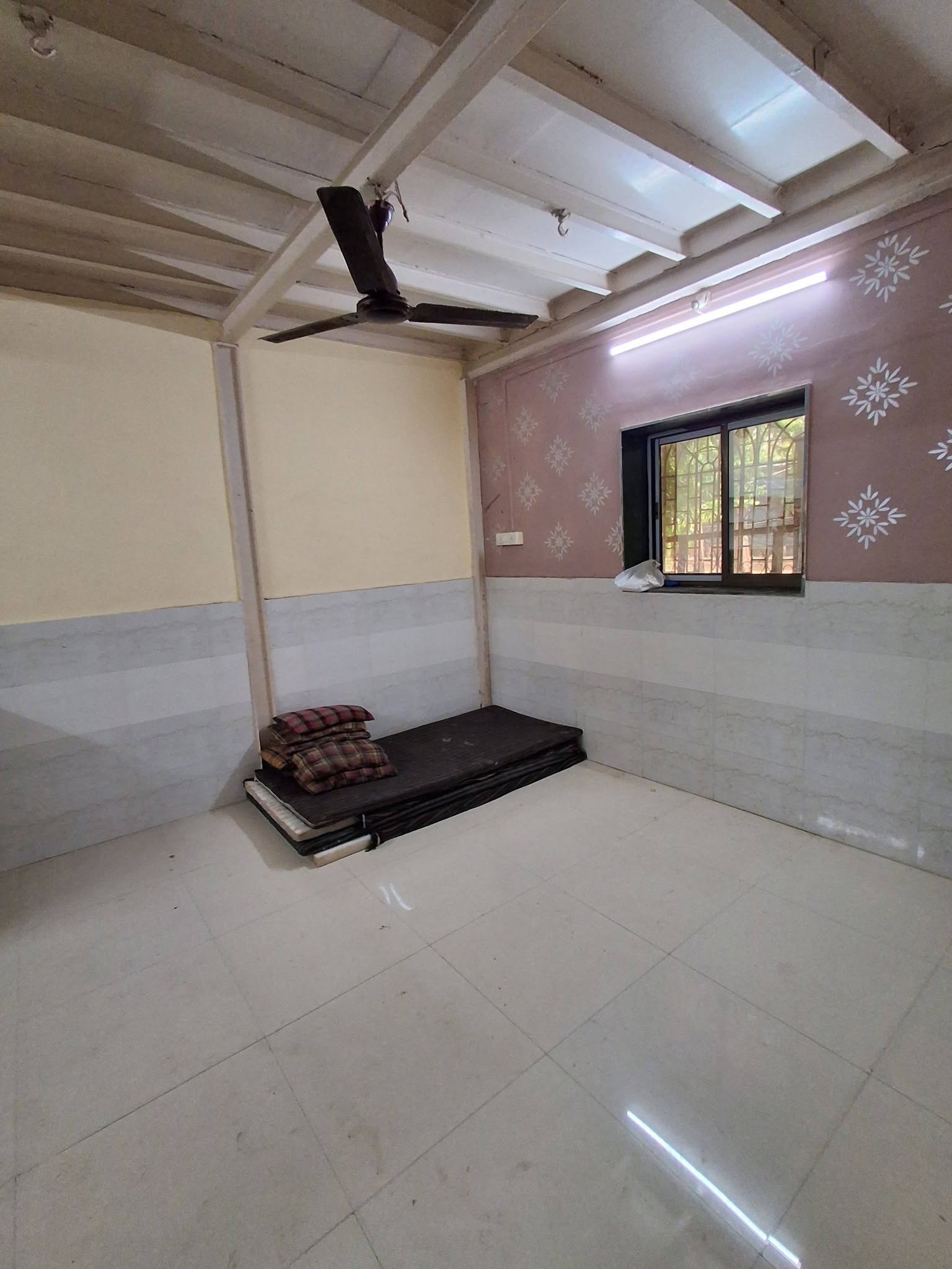 1RK available for rent – Chembur Barrack
