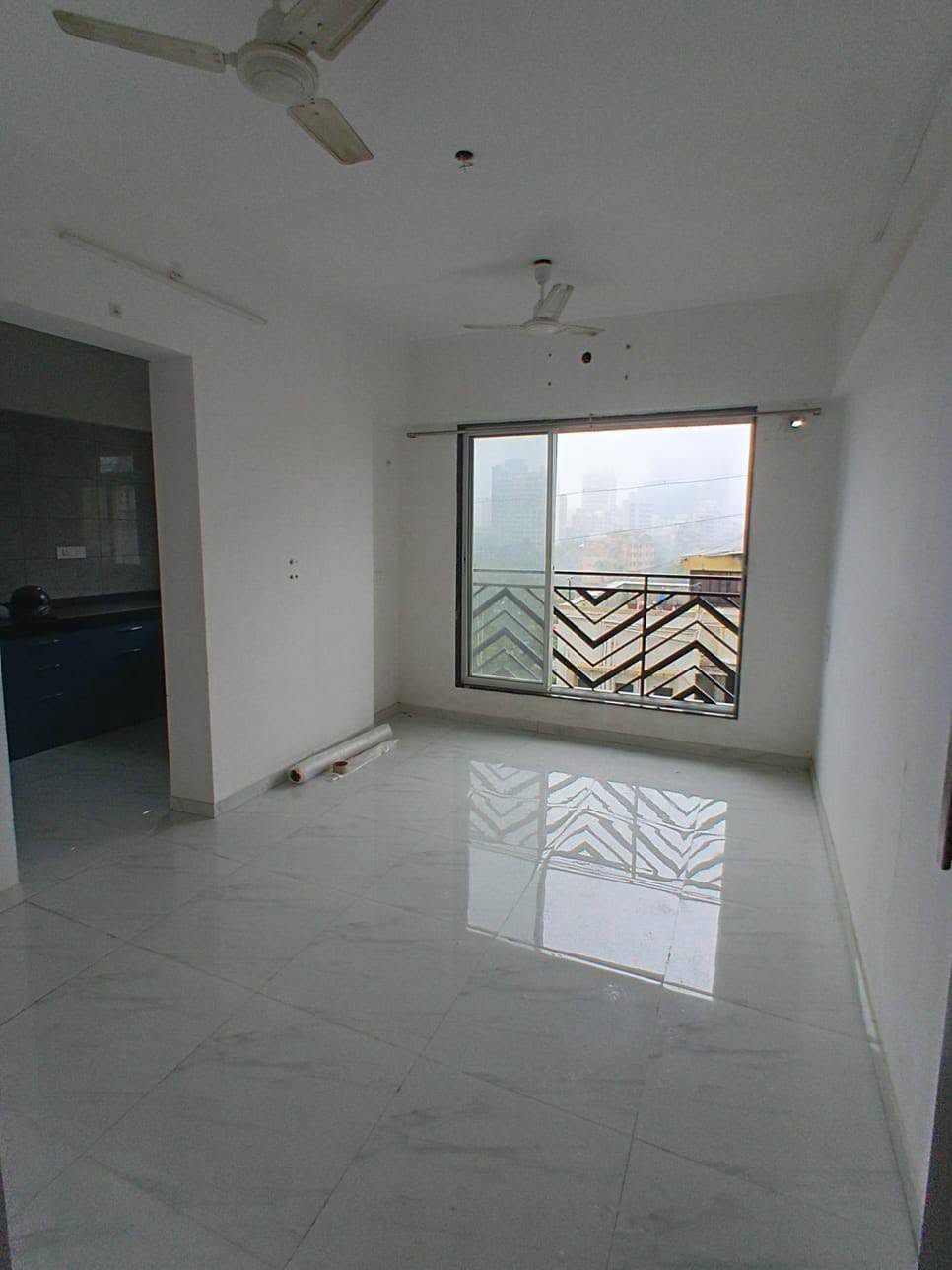 Luxury 1BHK for Rent in Malad East — photo 2