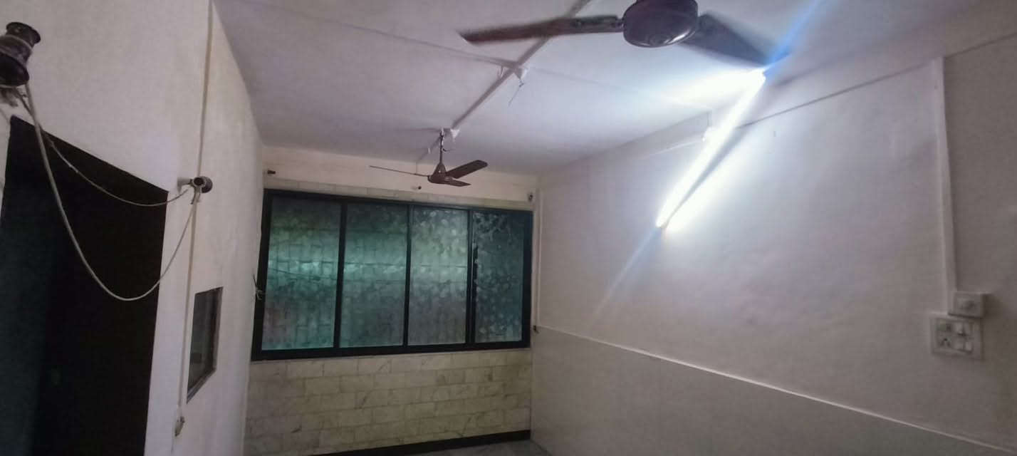 1BHK Semi Furnished Flat for Rent - photo 4