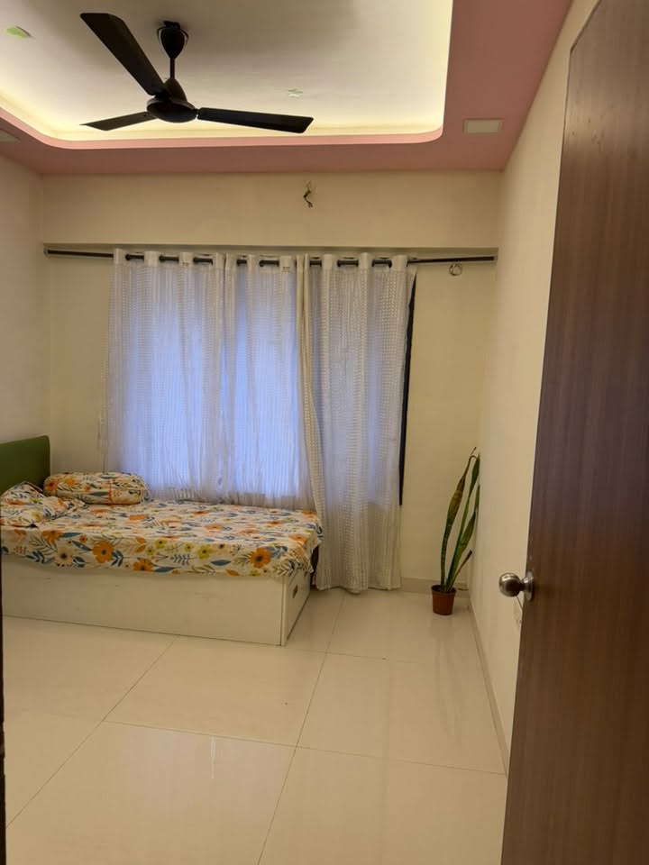 Single occupancy in 2BHK flat near Dahanukarwadi - photo 4
